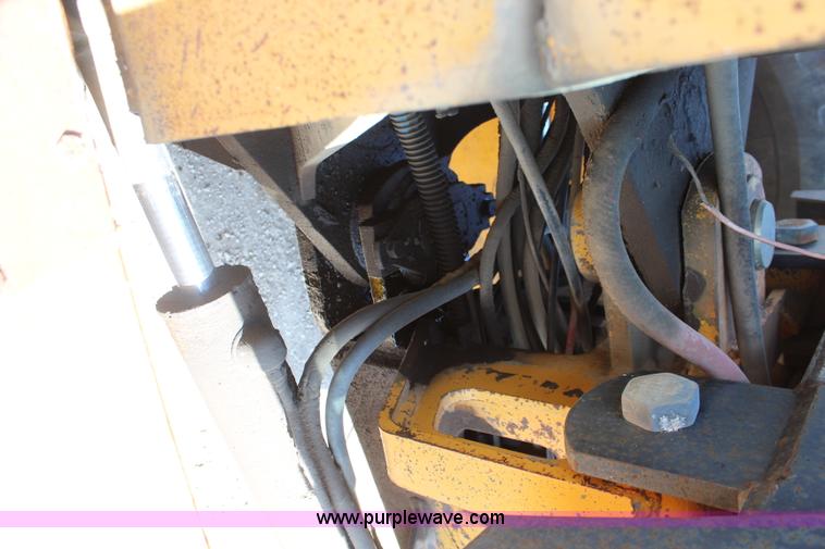 image for item K8960 1977 John Deere 670 motor grader