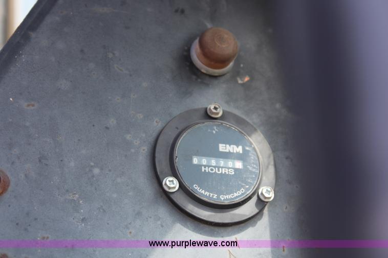 image for item K8960 1977 John Deere 670 motor grader