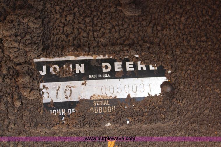 image for item K8960 1977 John Deere 670 motor grader