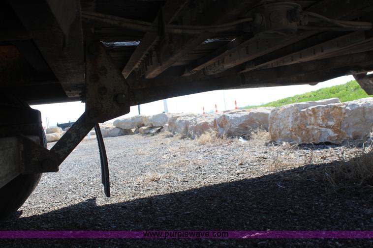 image for item K8961 1986 Trail King tilt deck trailer