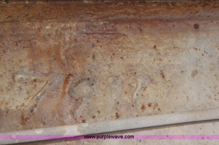 image for item K8961 1986 Trail King tilt deck trailer