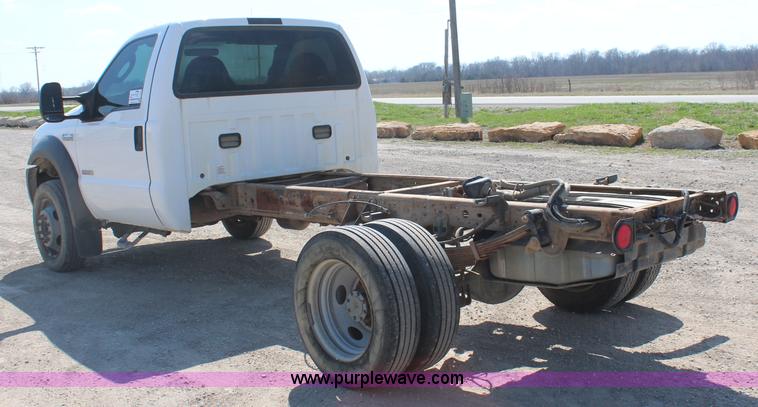 image for item K8962 2005 Ford F550 truck cab and chassis