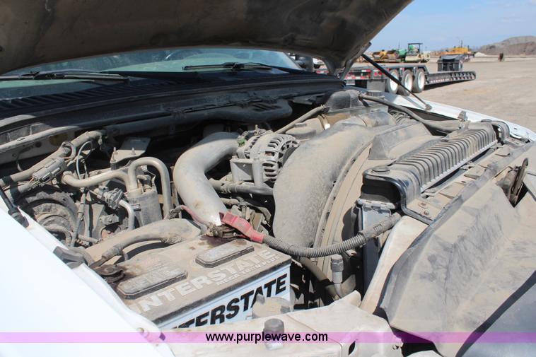 image for item K8962 2005 Ford F550 truck cab and chassis