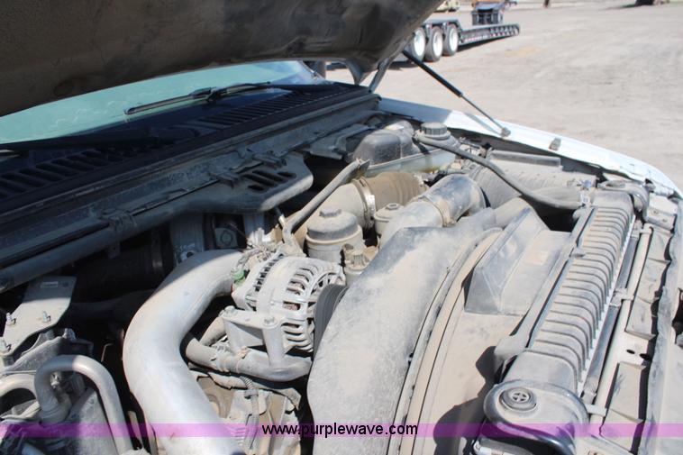 image for item K8962 2005 Ford F550 truck cab and chassis