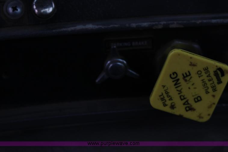 image for item L6704 1999 Mack RD69S mixer truck