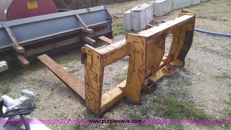 image for item Z9257 2003 Caterpillar 963C track loader