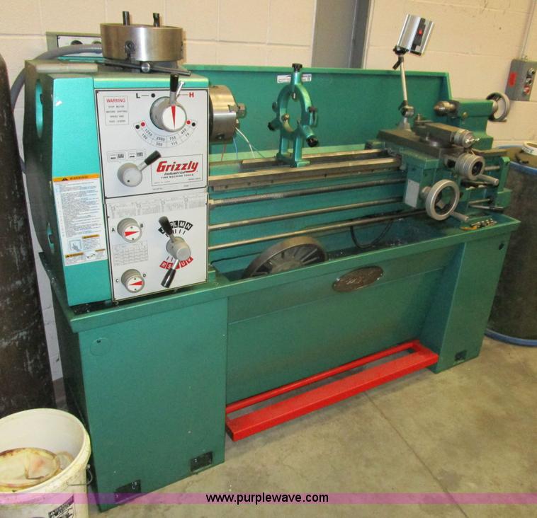 image for item BA9340 Grizzly G9036 floor lathe