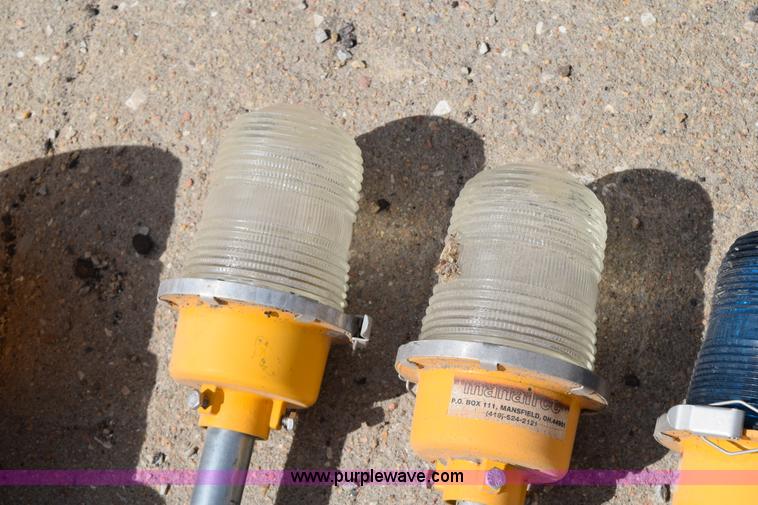 image for item BA9754 Approximately 36 assorted Manairco runway lights