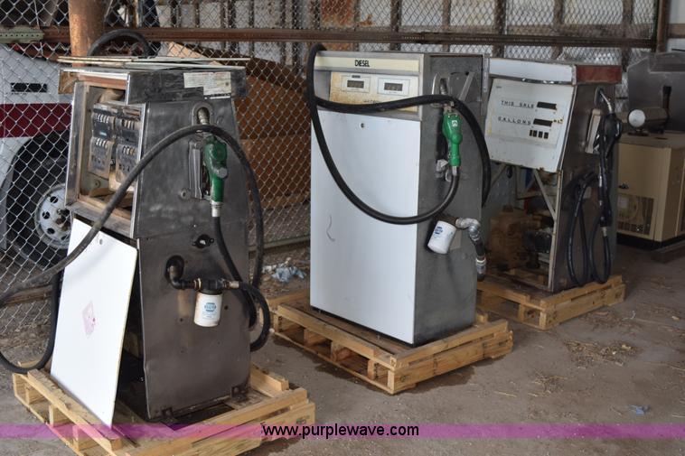 image for item BA9793 (3) assorted fuel pumps