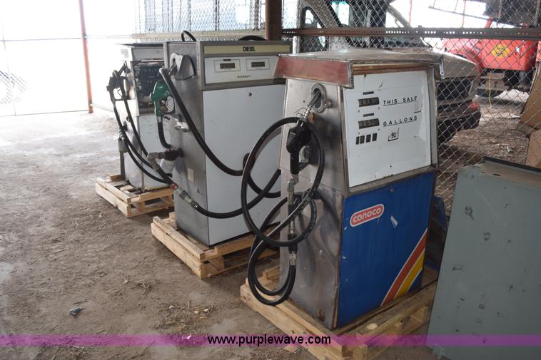 image for item BA9793 (3) assorted fuel pumps