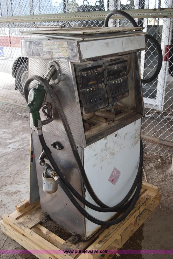 image for item BA9793 (3) assorted fuel pumps