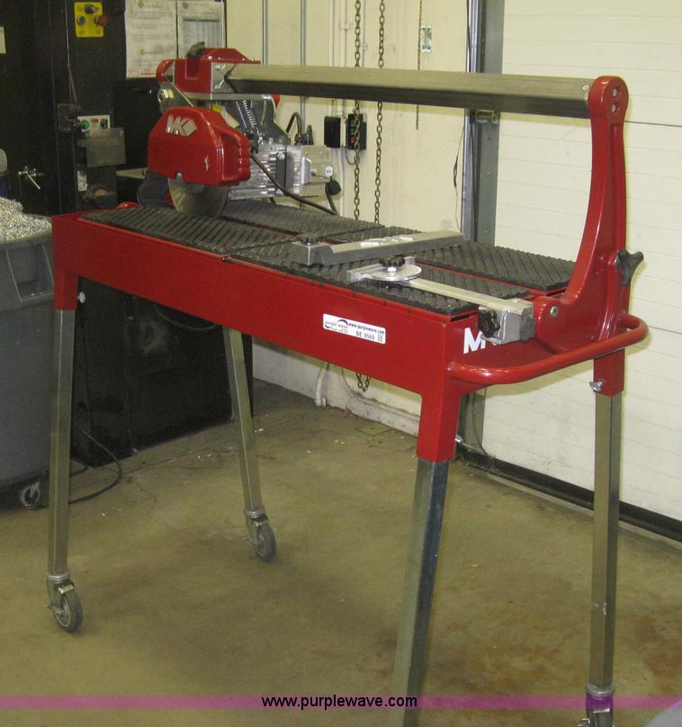 image for item BE9569 Professional tile and stone saw