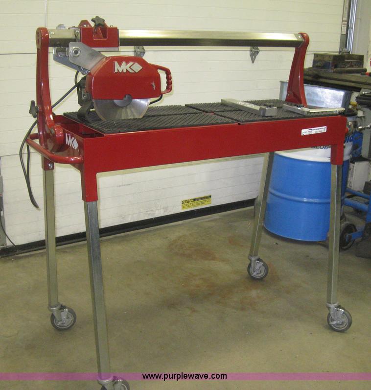 image for item BE9569 Professional tile and stone saw