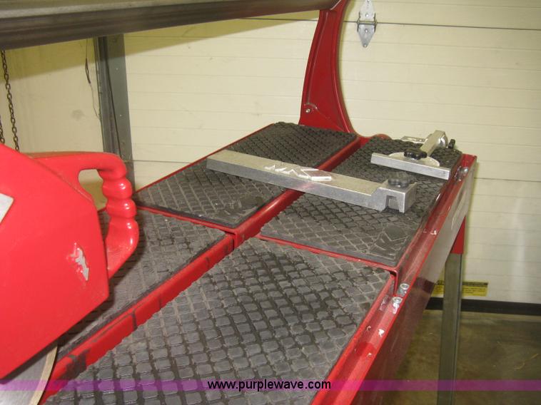 image for item BE9569 Professional tile and stone saw