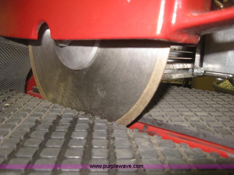 image for item BE9569 Professional tile and stone saw