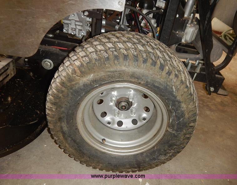 image for item BJ9659 Dixie Chopper Classic 2769 ZTR lawn mower