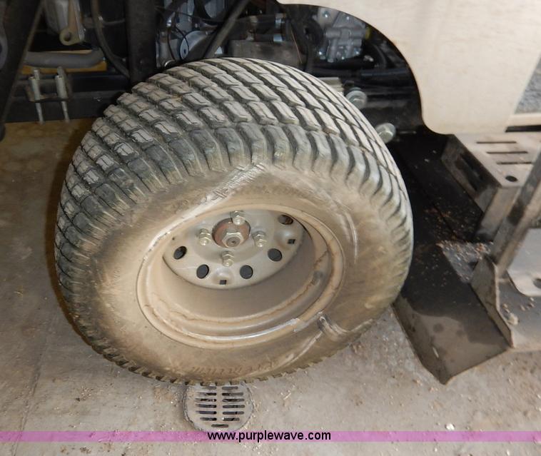 image for item BJ9659 Dixie Chopper Classic 2769 ZTR lawn mower