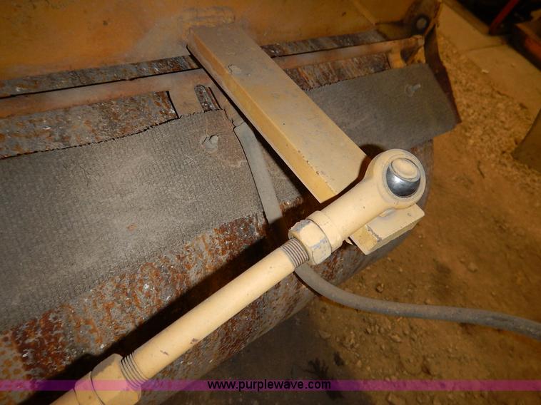 image for item BJ9732 Vibratory double drum roller