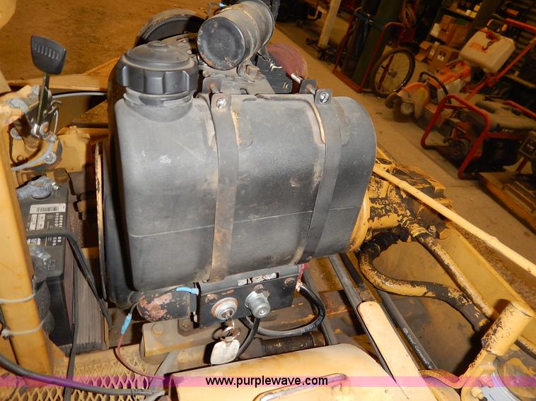 image for item BJ9732 Vibratory double drum roller