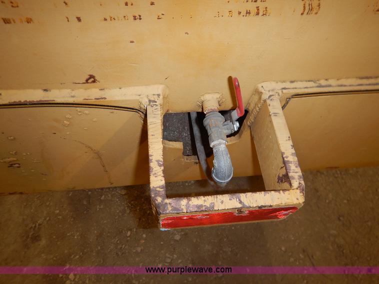 image for item BJ9732 Vibratory double drum roller