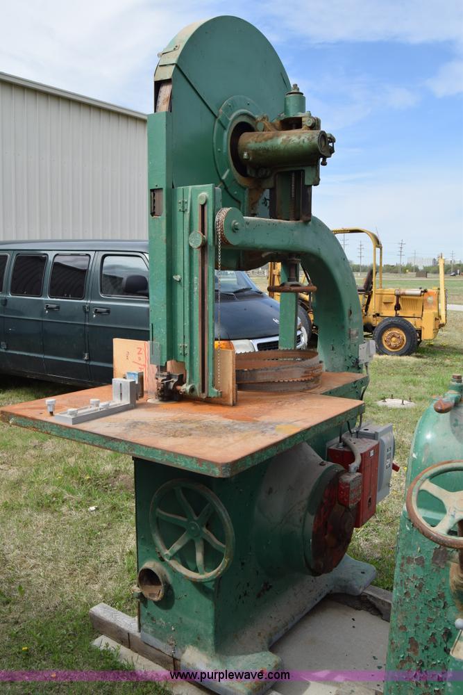 image for item BM9221 Oliver 38" band saw