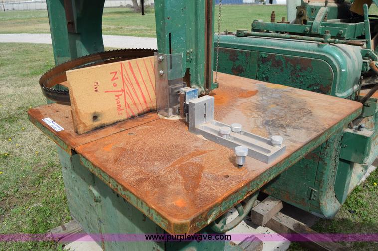 image for item BM9221 Oliver 38" band saw