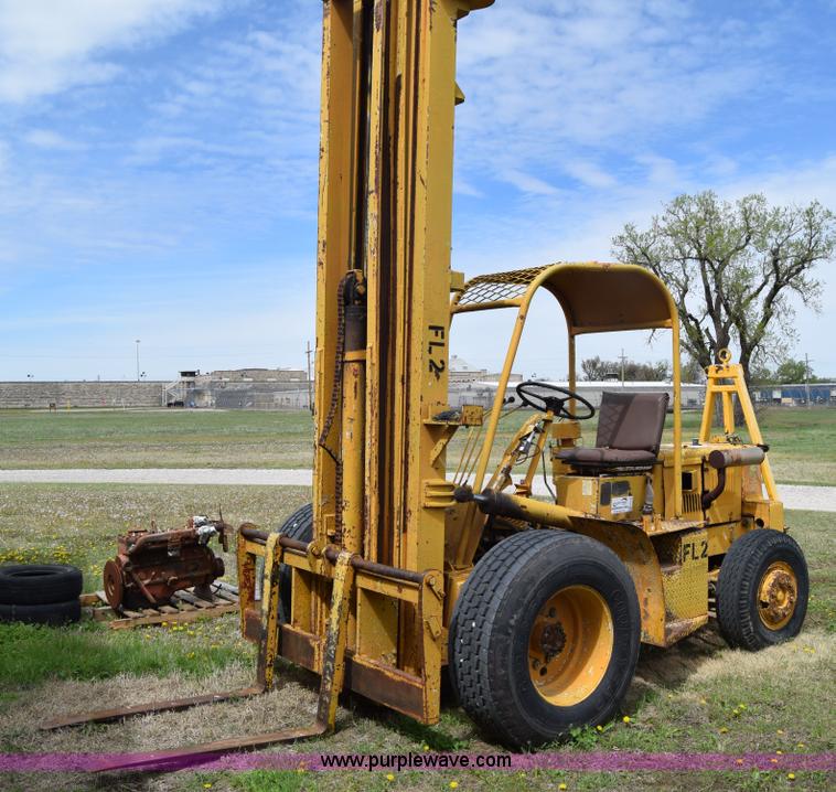 image for item E6142 Champ forklift