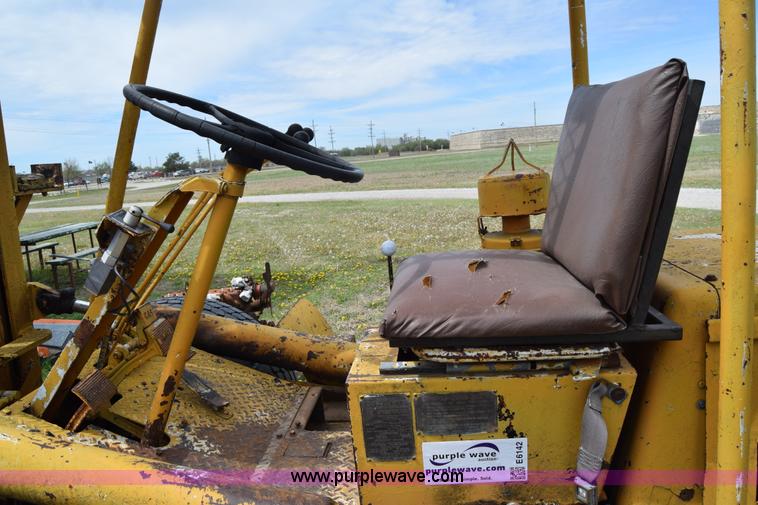 image for item E6142 Champ forklift