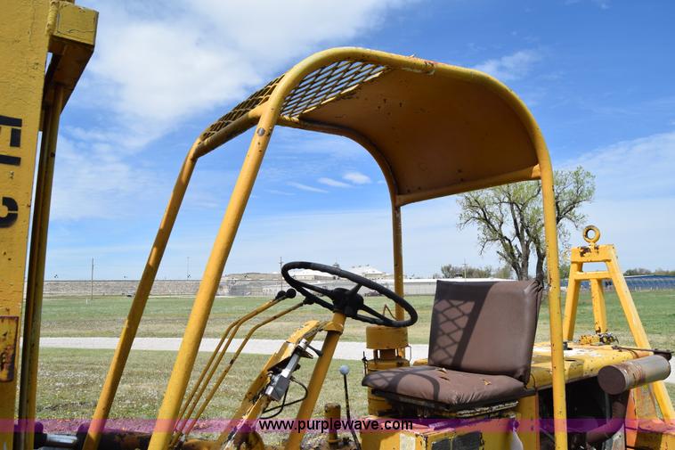 image for item E6142 Champ forklift