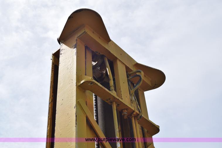 image for item E6142 Champ forklift