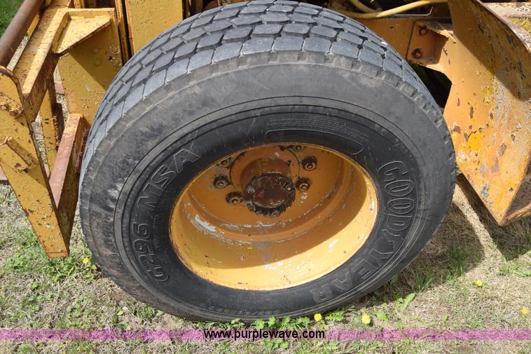 image for item E6142 Champ forklift