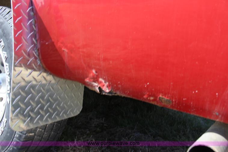 image for item F7627 1986 Chevrolet Silverado 10 Suburban SUV