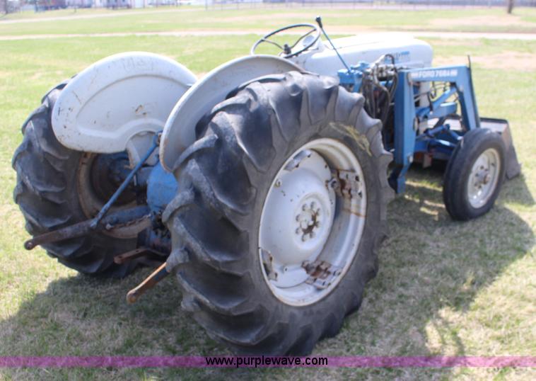 image for item F7631 Ford 4000 tractor