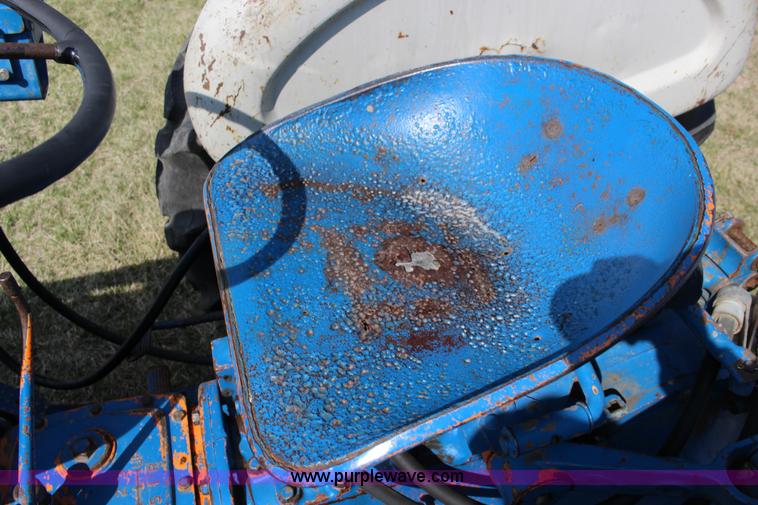 image for item F7631 Ford 4000 tractor