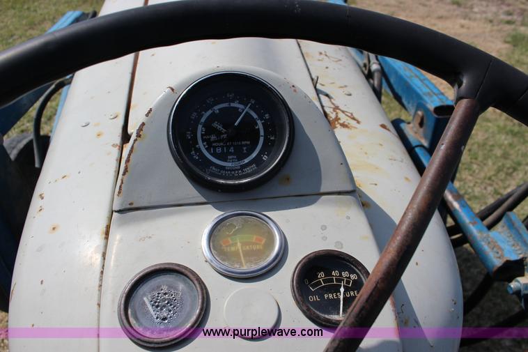 image for item F7631 Ford 4000 tractor