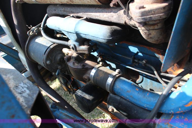 image for item F7631 Ford 4000 tractor