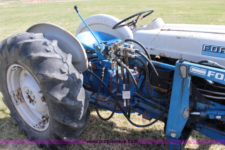 image for item F7631 Ford 4000 tractor