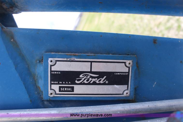 image for item F7631 Ford 4000 tractor
