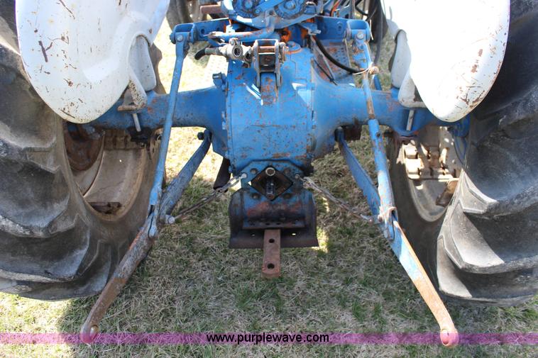 image for item F7631 Ford 4000 tractor