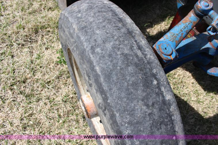 image for item F7631 Ford 4000 tractor