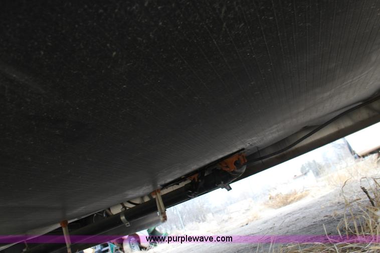 image for item F7633 2005 All American Sport fifth wheel toy hauler camper