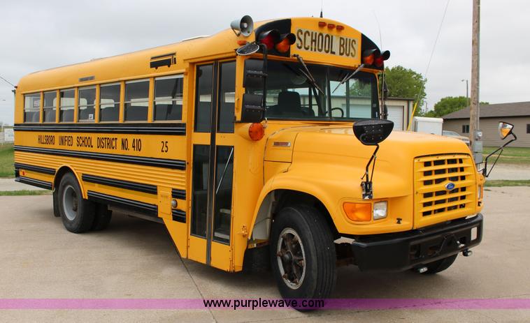 image for item F7676 1995 Ford school bus