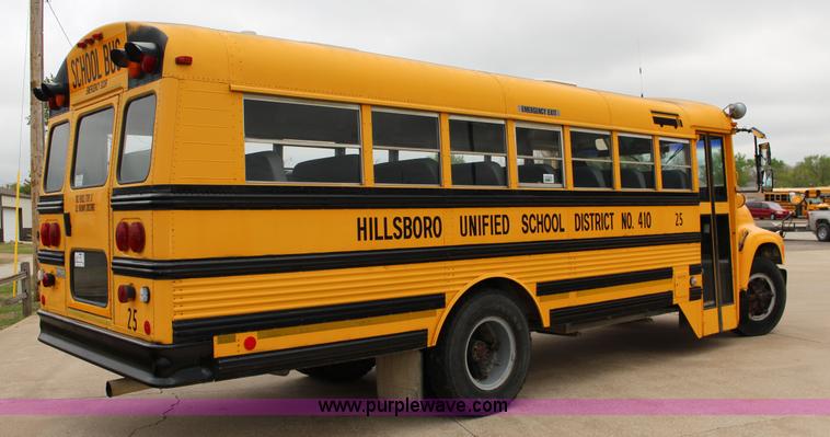 image for item F7676 1995 Ford school bus