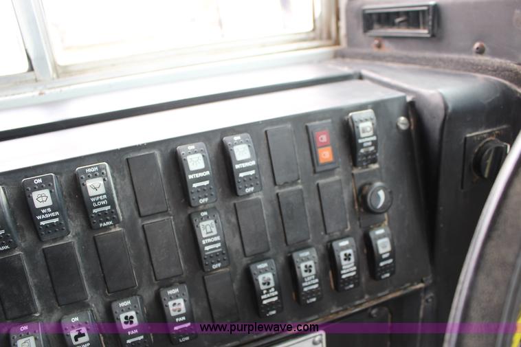 image for item F7676 1995 Ford school bus