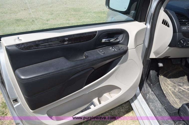 image for item H5191 2012 Dodge Grand Caravan Express van