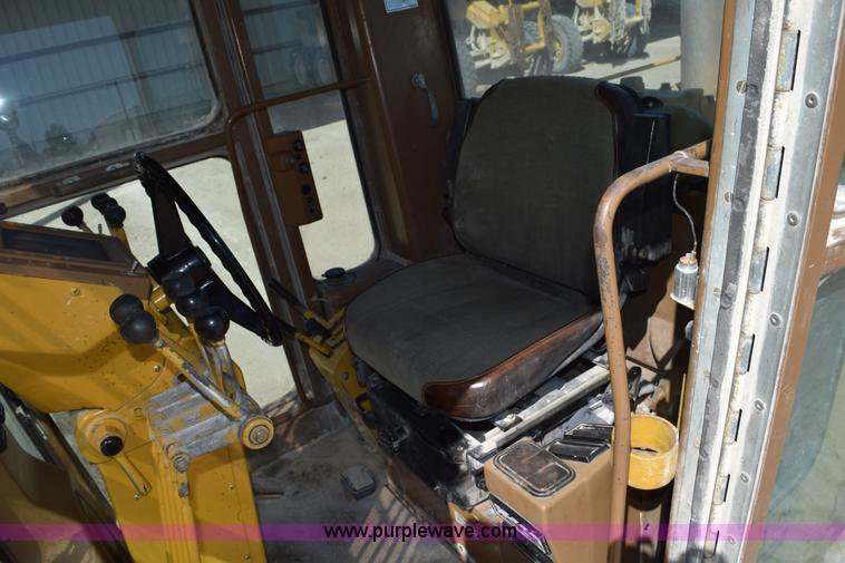 image for item H5196 1991 Caterpillar 140G motor grader