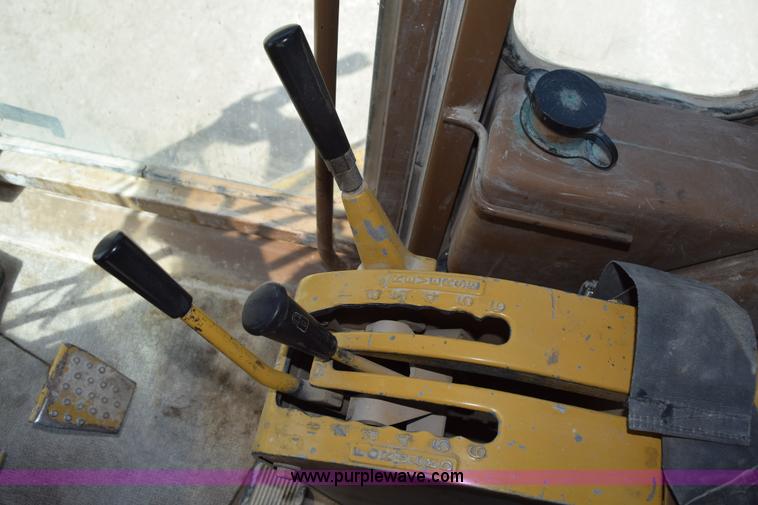 image for item H5196 1991 Caterpillar 140G motor grader