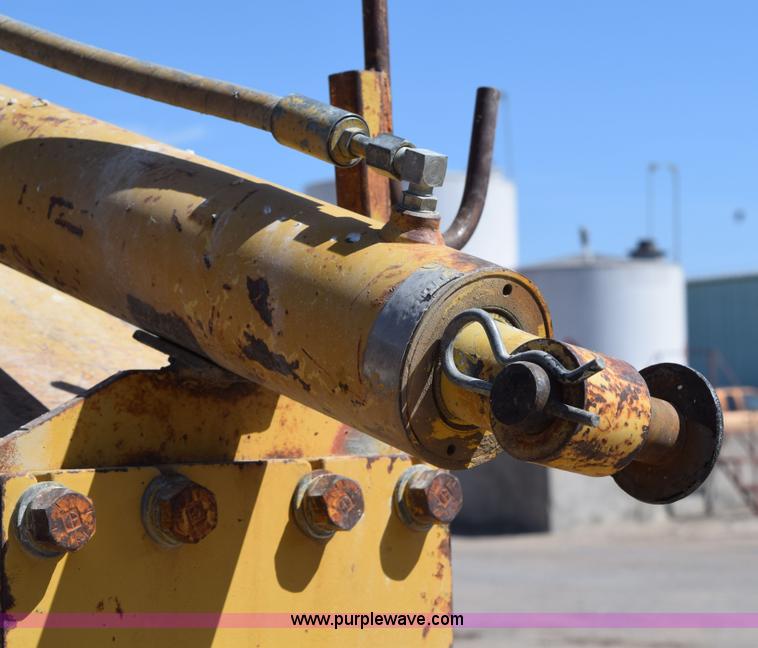 image for item H5196 1991 Caterpillar 140G motor grader