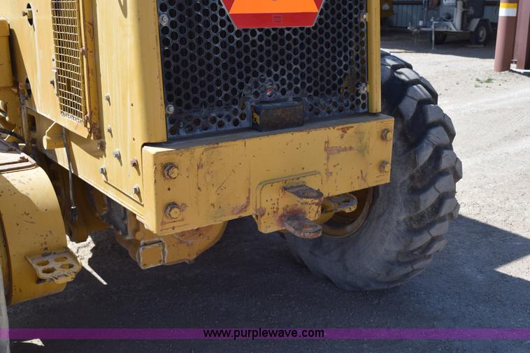 image for item H5196 1991 Caterpillar 140G motor grader