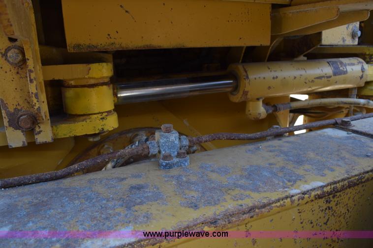 image for item H5196 1991 Caterpillar 140G motor grader